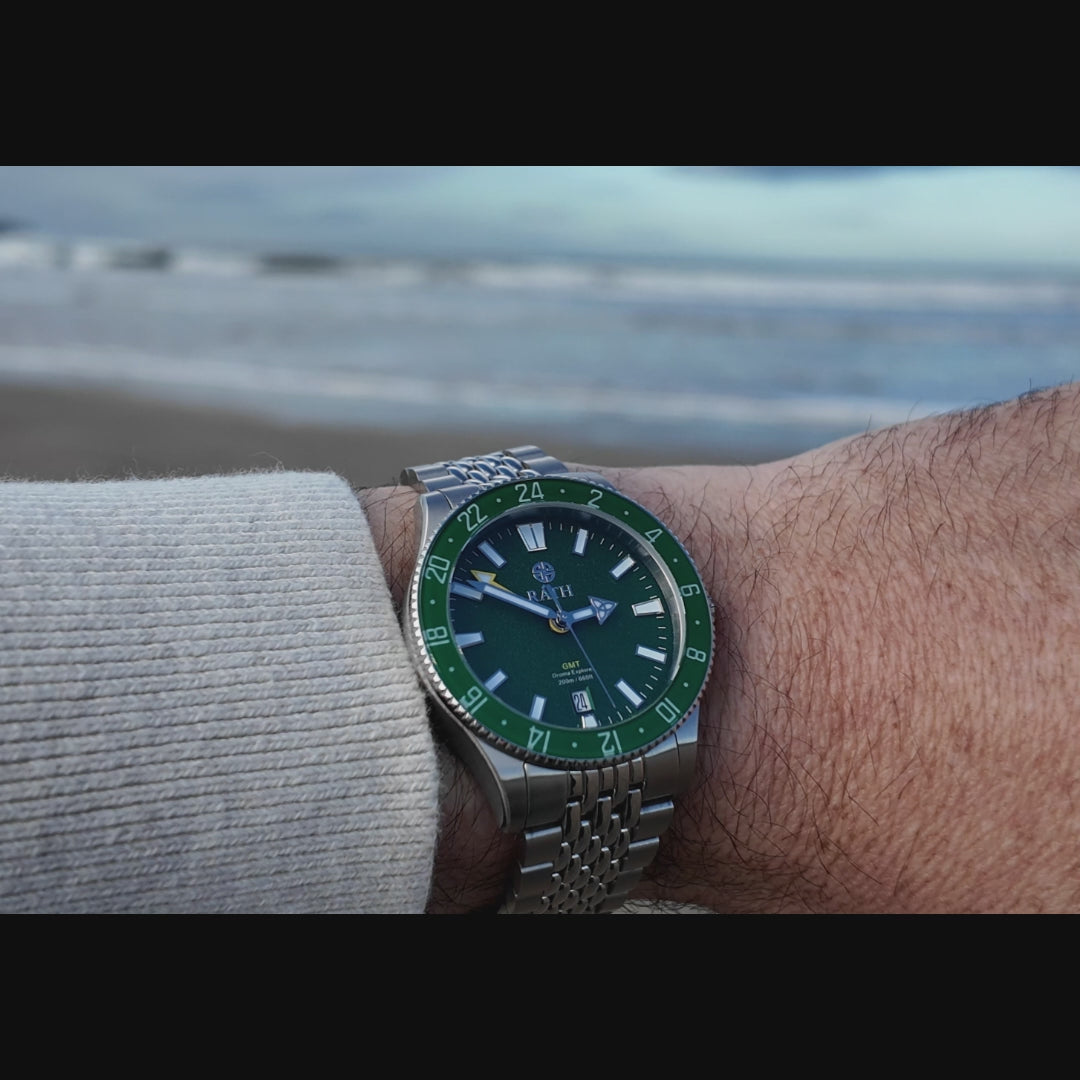 RÁTH Droma GMT watch on wrist at the beach inspired by the Atlantic